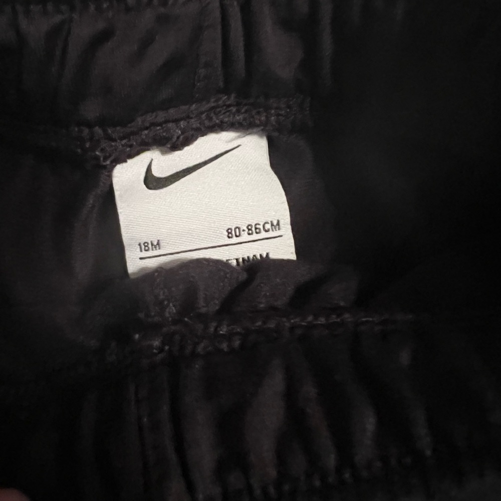 Nike, 18 months old, matching long sleeve onesie and athletic pants. - Picture 2 of 3